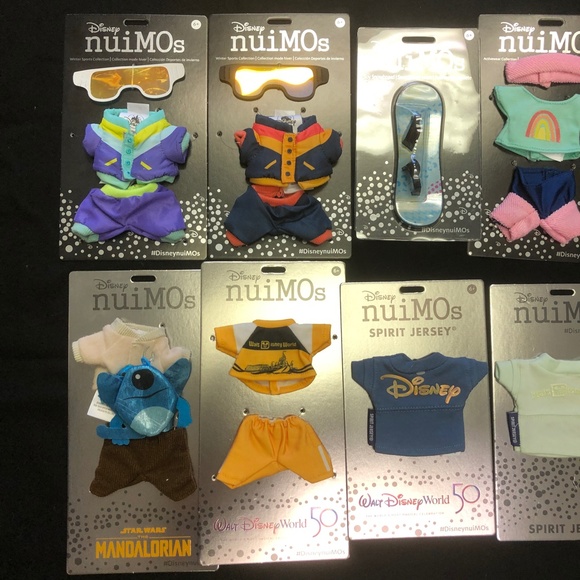 Disney Nuimos Belle Miss Piggy W/ Clothes Outfits Accessories 50th Spirit Jersey - Picture 5 of 5